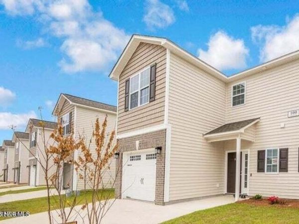 3509 Richter Way, Unit B, Greenville, NC 27834