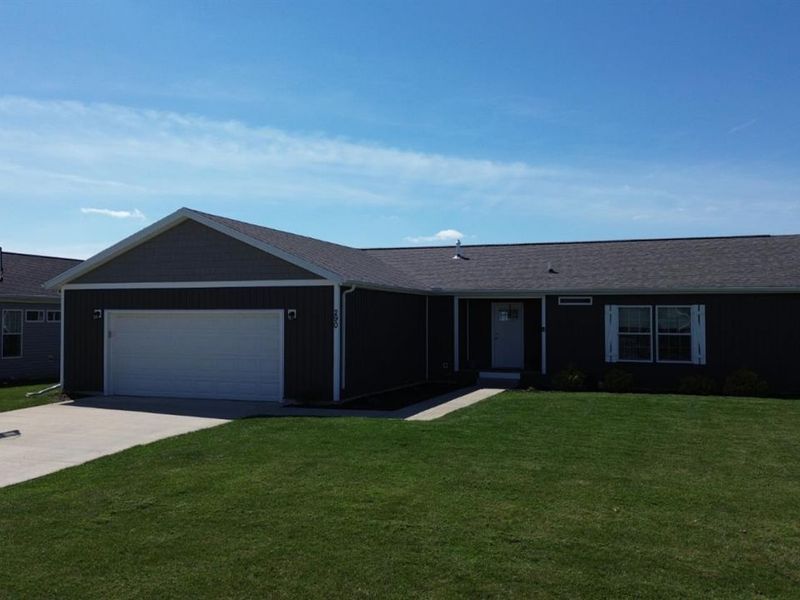 290 Ethan Drive, Fremont, OH 43420 Photo 1