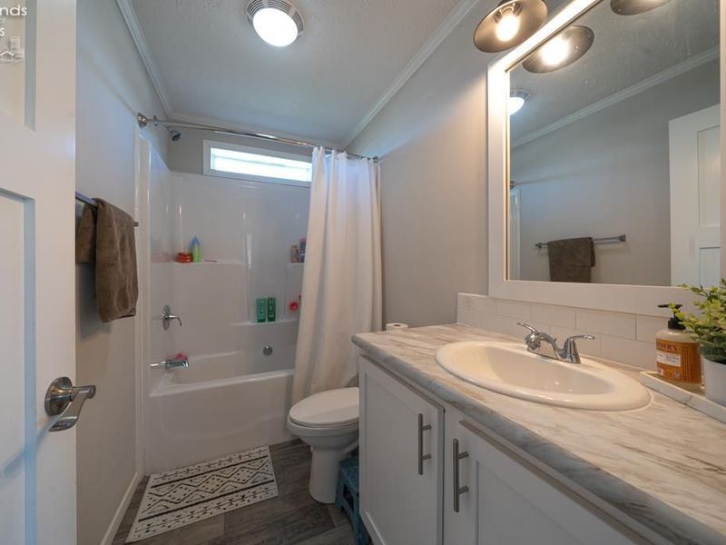 290 Ethan Drive, Fremont, OH 43420 Photo 11