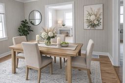 103 Holly St E photo 4