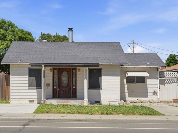 315 M St, Patterson, CA 95363