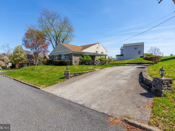 4900 CEDAR LANE, DREXEL HILL, PA 19026