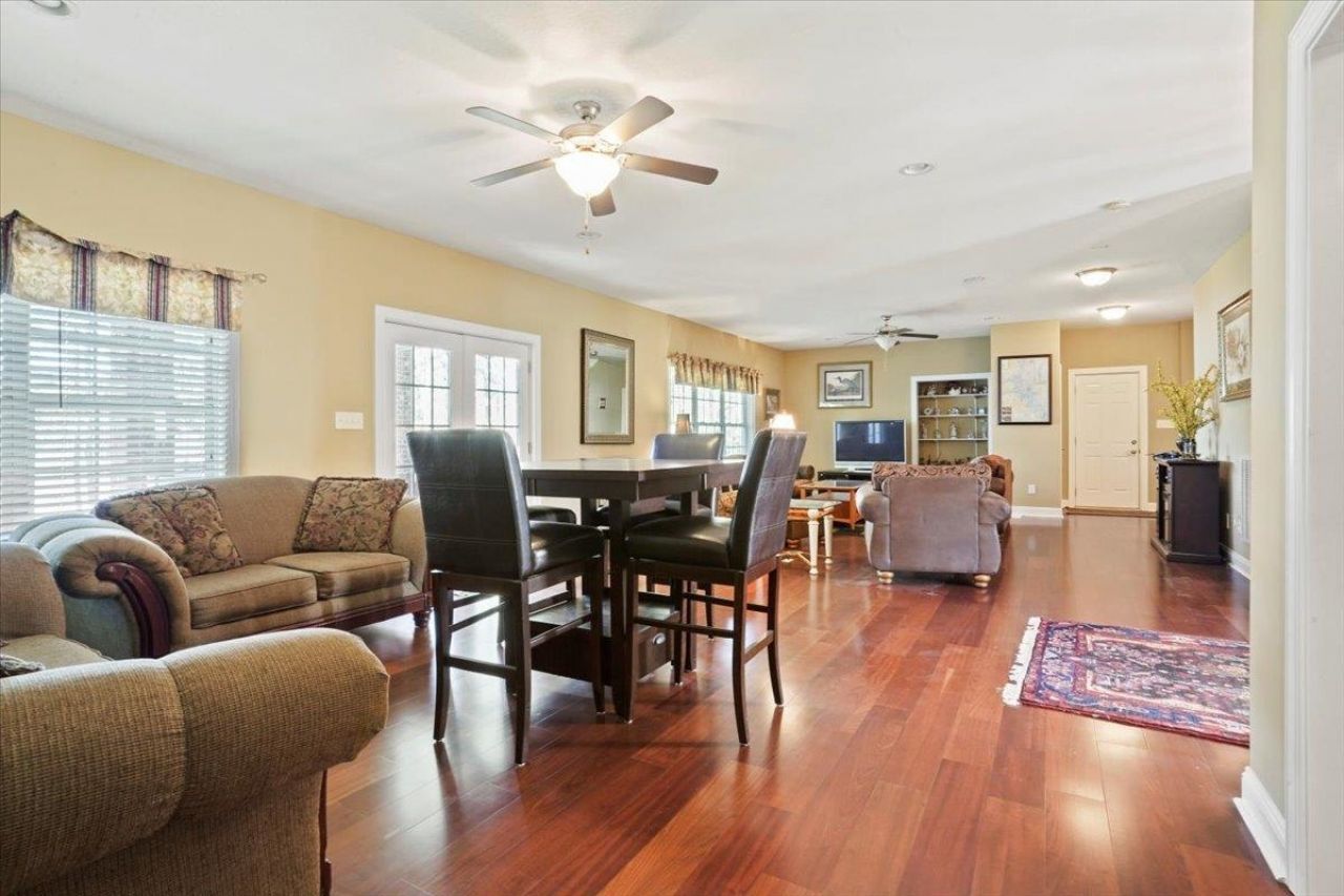 4472 River Rd.  Photo 13