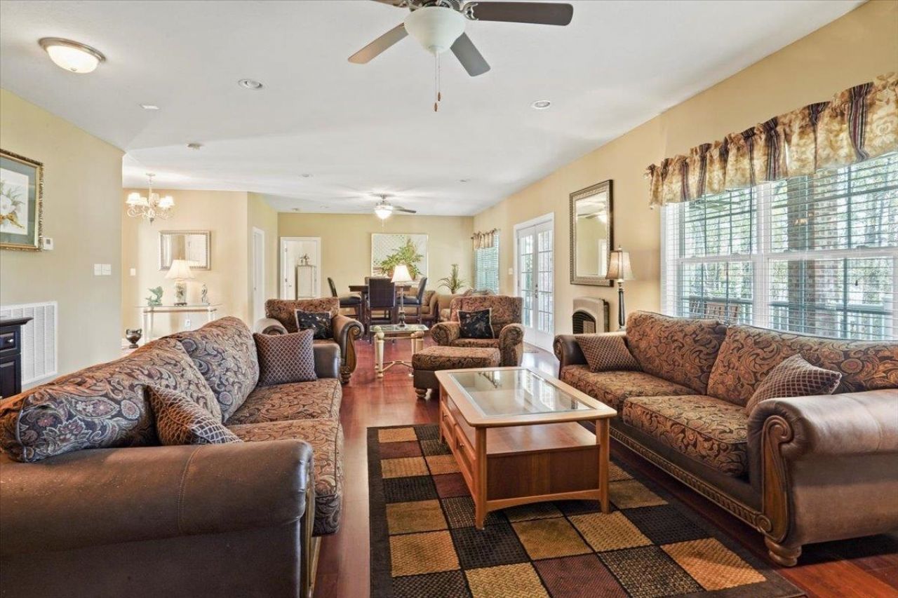 4472 River Rd.  Photo 15