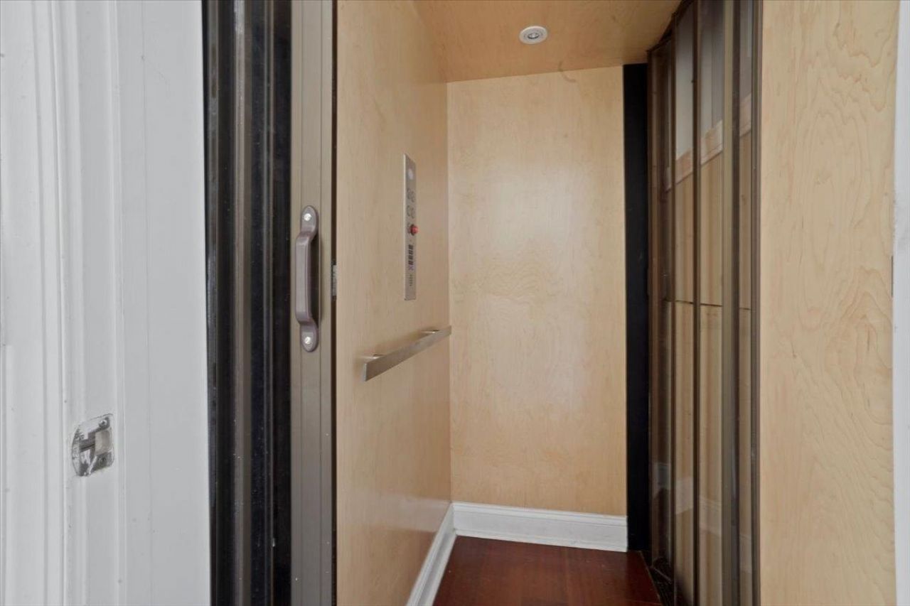 4472 River Rd.  Photo 20