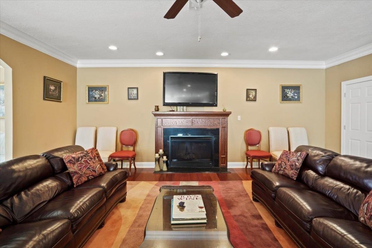 4472 River Rd.  Photo 25