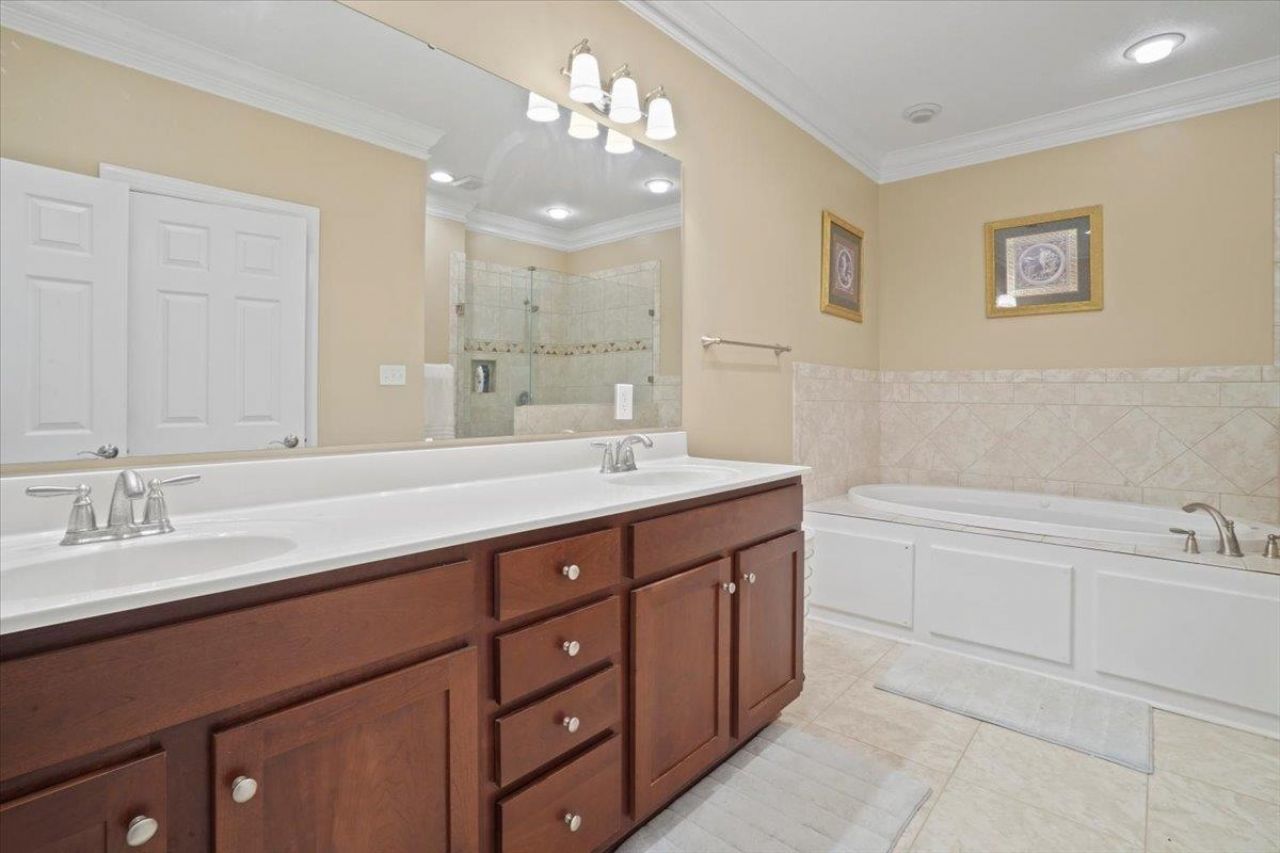 4472 River Rd.  Photo 34