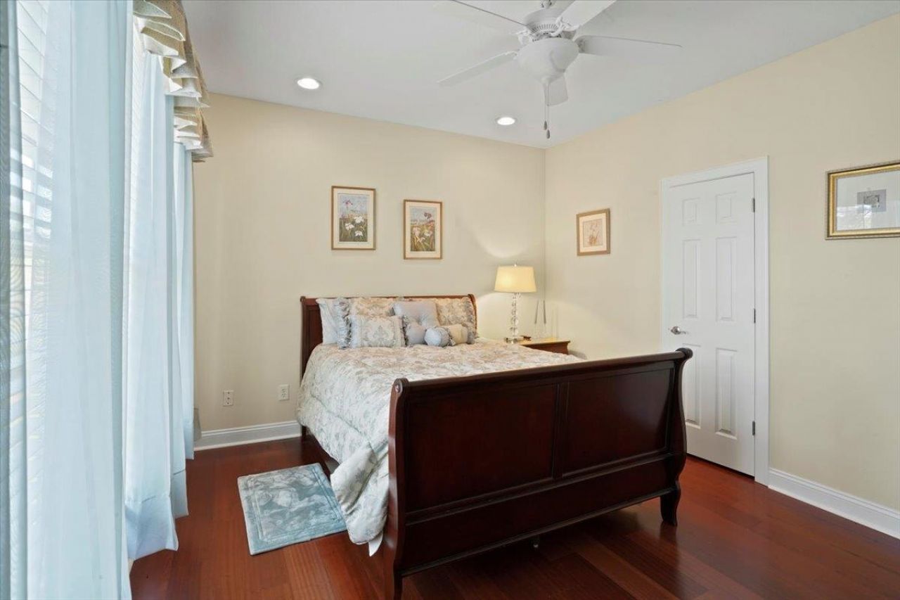 4472 River Rd.  Photo 38