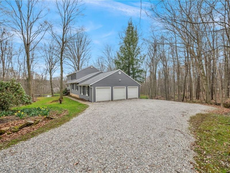 13160 Stoney Springs Drive, Chardon, OH 44024 Photo 3