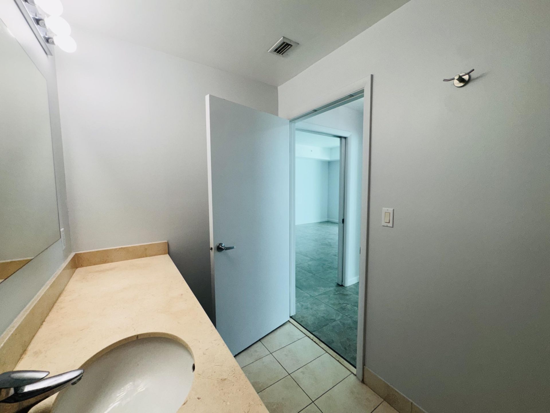 1900 N Bayshore Drive, Unit 3609, Miami, FL 33132 Photo