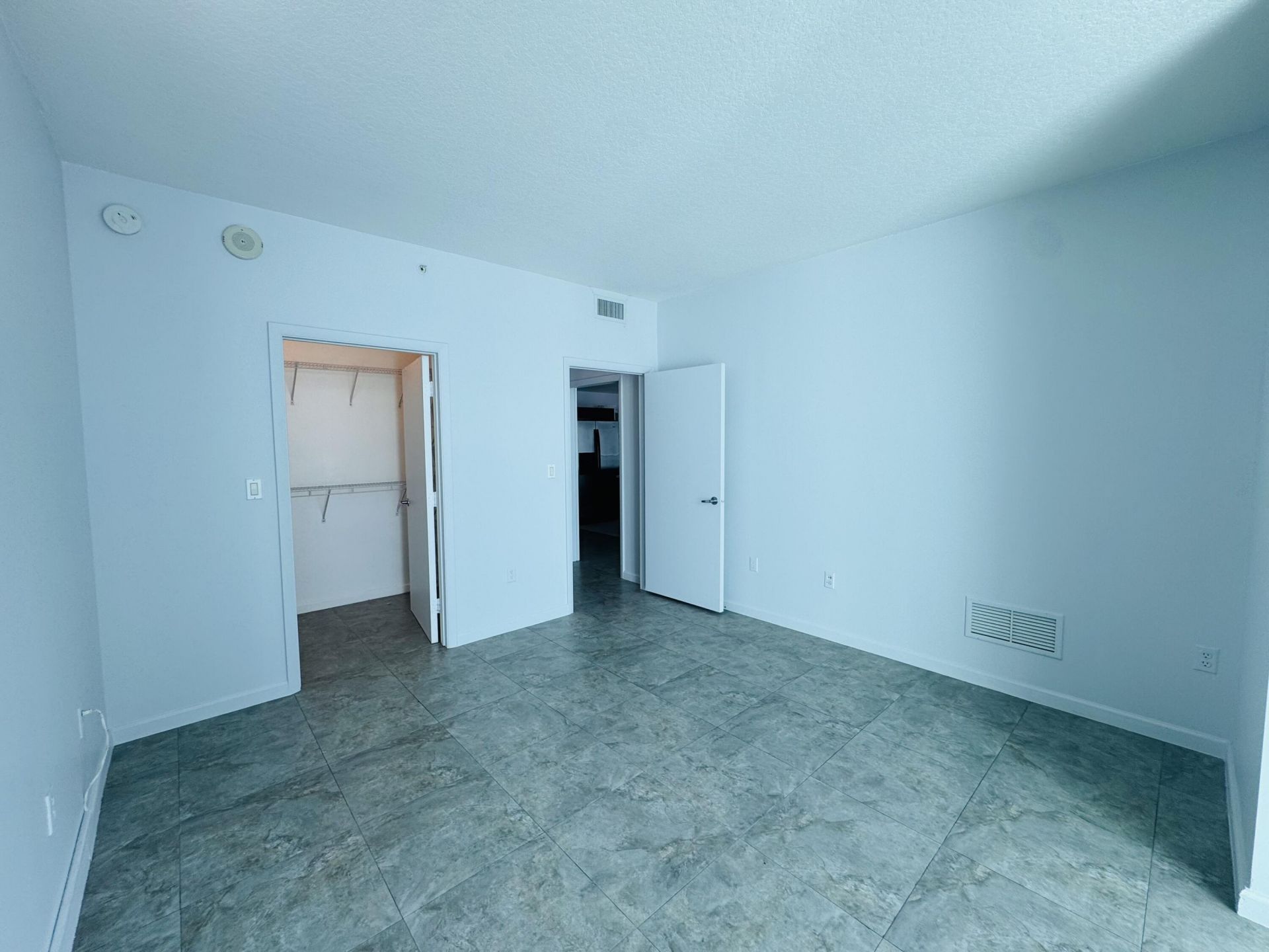 1900 N Bayshore Drive, Unit 3609, Miami, FL 33132 Photo