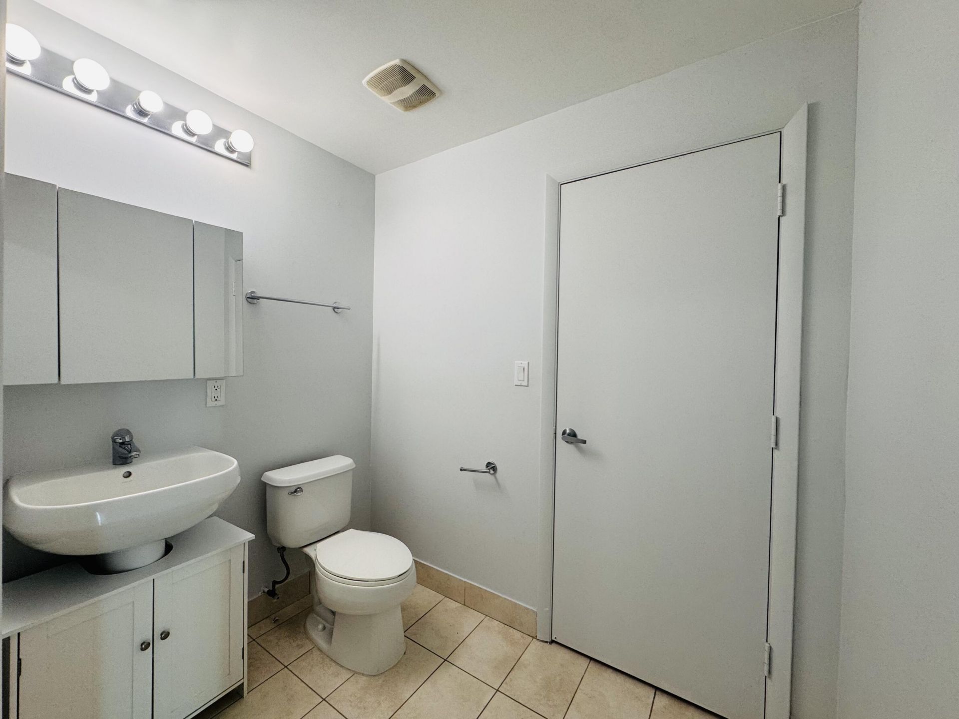 1900 N Bayshore Drive, Unit 3609, Miami, FL 33132 Photo