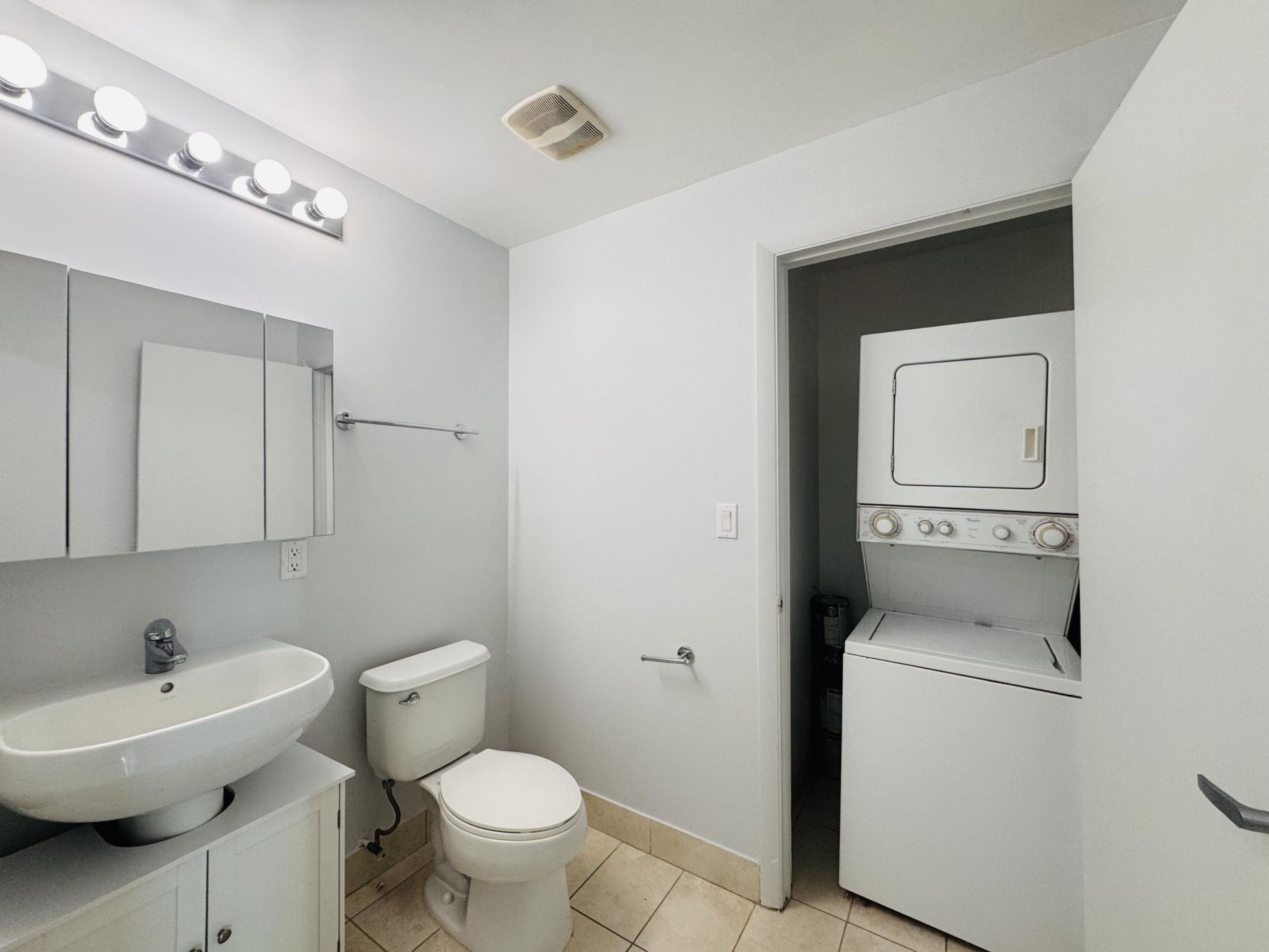 1900 N Bayshore Drive, Unit 3609, Miami, FL 33132 Photo