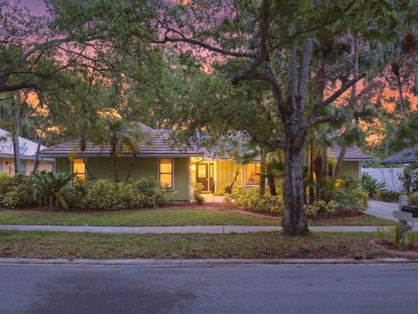 18546 Lake Bend Drive, Jupiter, FL 33458