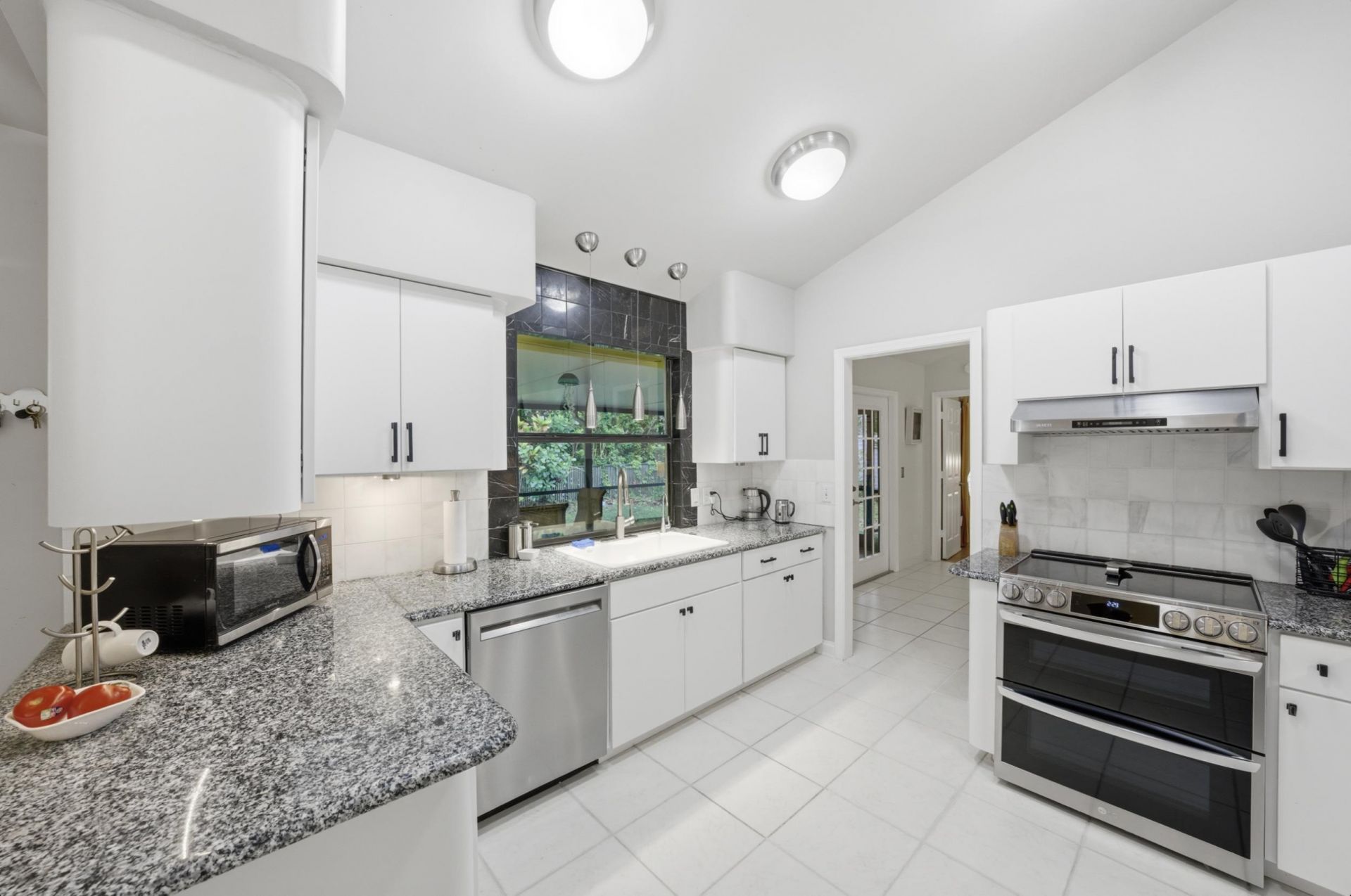 18546 Lake Bend Drive, Jupiter, FL 33458 Photo