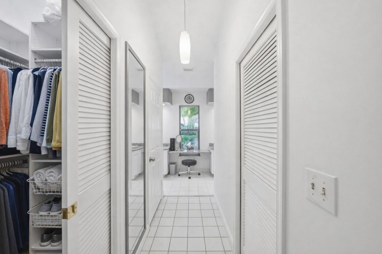 18546 Lake Bend Drive, Jupiter, FL 33458 Photo