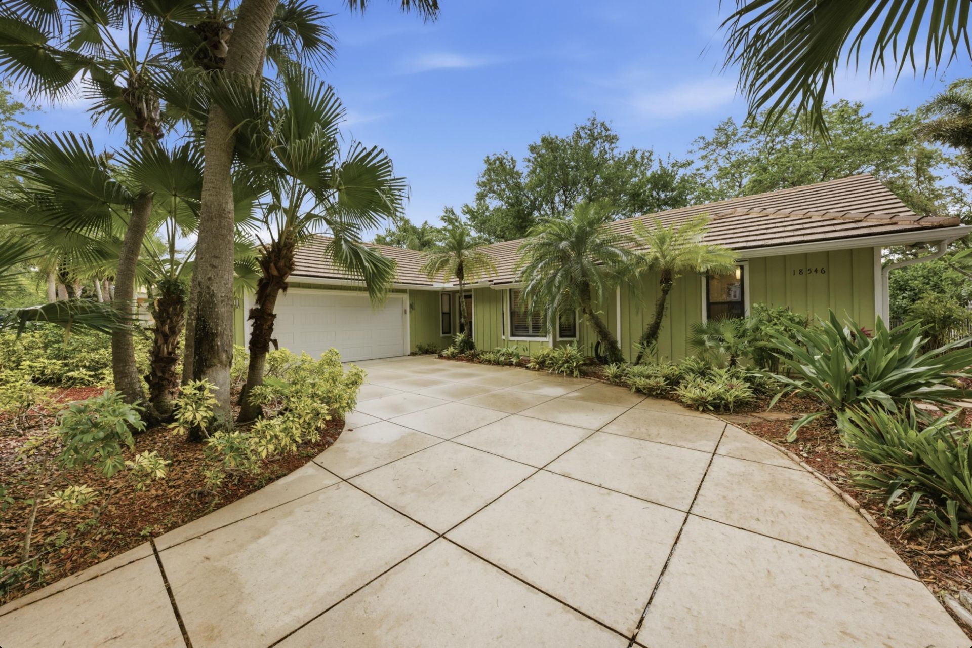 18546 Lake Bend Drive, Jupiter, FL 33458 Photo