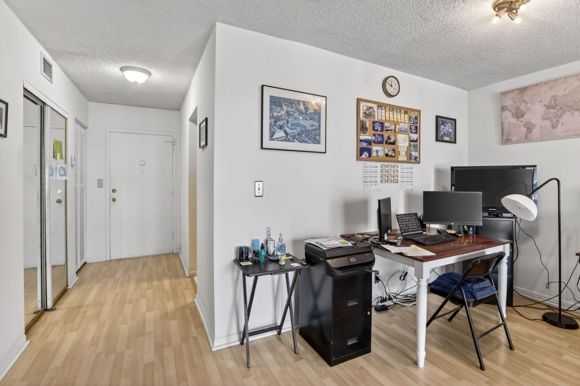 400 NE 12th Avenue, Unit 405, Hallandale Beach, FL 33009 Photo