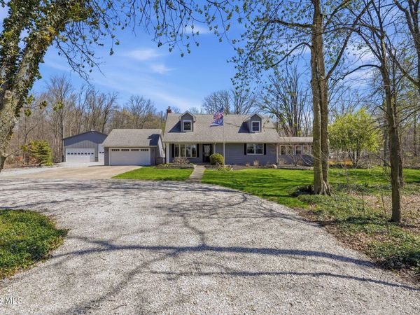 6885 Township Road 215, Findlay, OH 45840