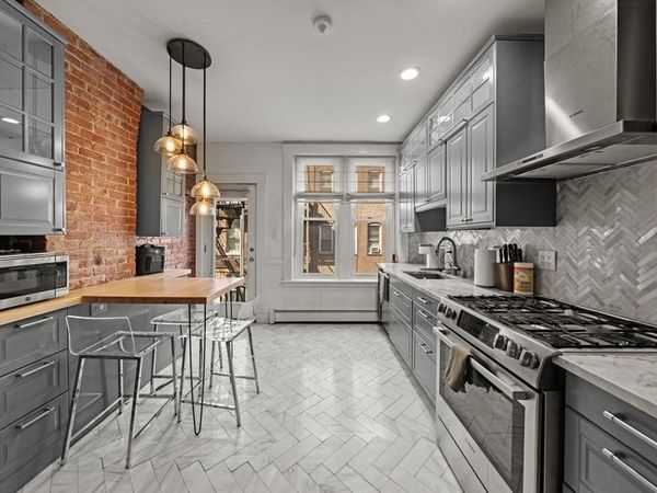 19 Cortes Street, Unit 3, Boston, MA 02116