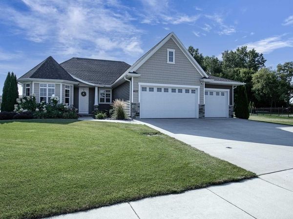 4637 TRELLIS DRIVE, De Pere, WI 54115