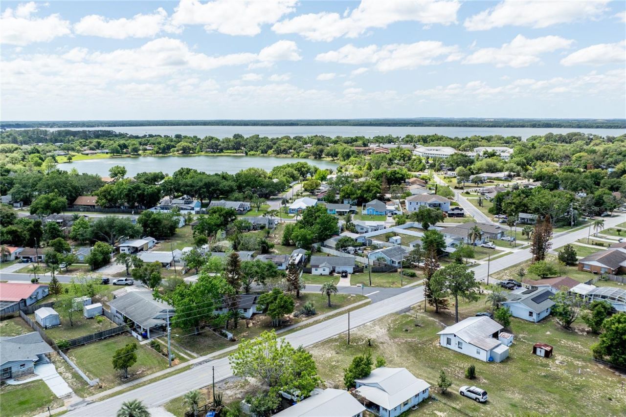 1201 Sherman Avenue , Tavares, FL 32778 Photo