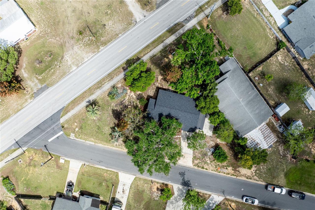 1201 Sherman Avenue , Tavares, FL 32778 Photo