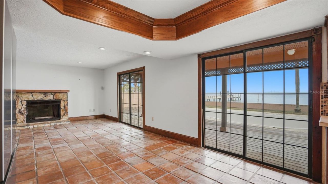 6754 31st Street S, Saint Petersburg, FL 33712 Photo