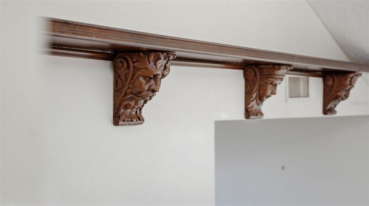 6754 31st Street S, Saint Petersburg, FL 33712 Photo