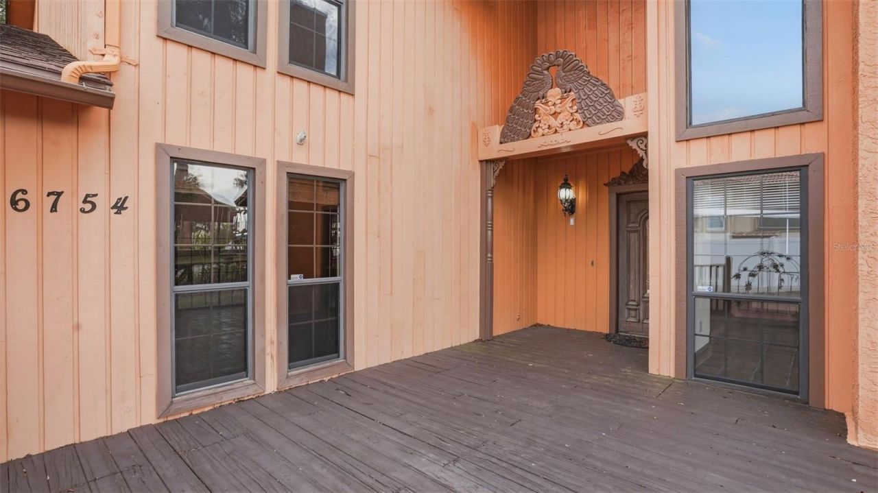 6754 31st Street S, Saint Petersburg, FL 33712 Photo