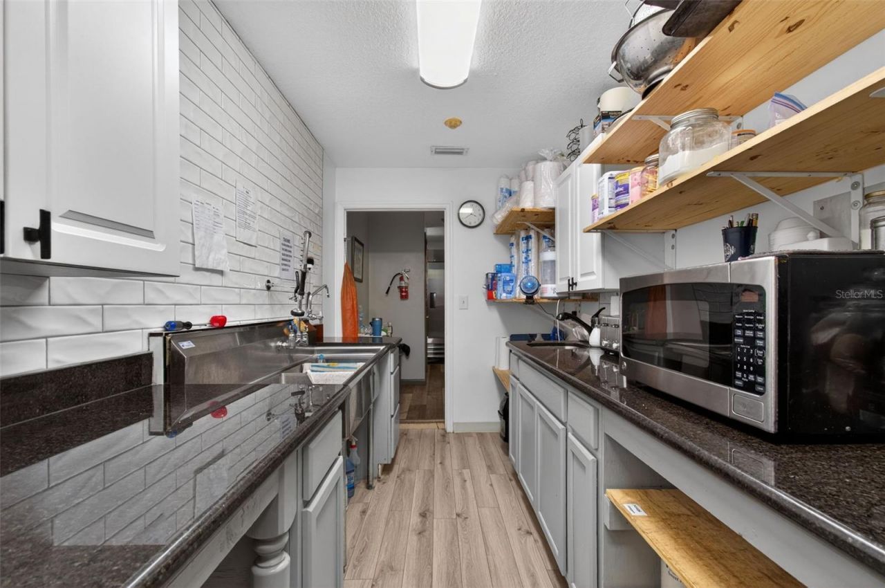 951 E Hathaway Avenue , Bronson, FL 32621 Photo