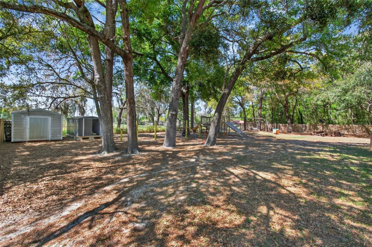 951 E Hathaway Avenue , Bronson, FL 32621 Photo