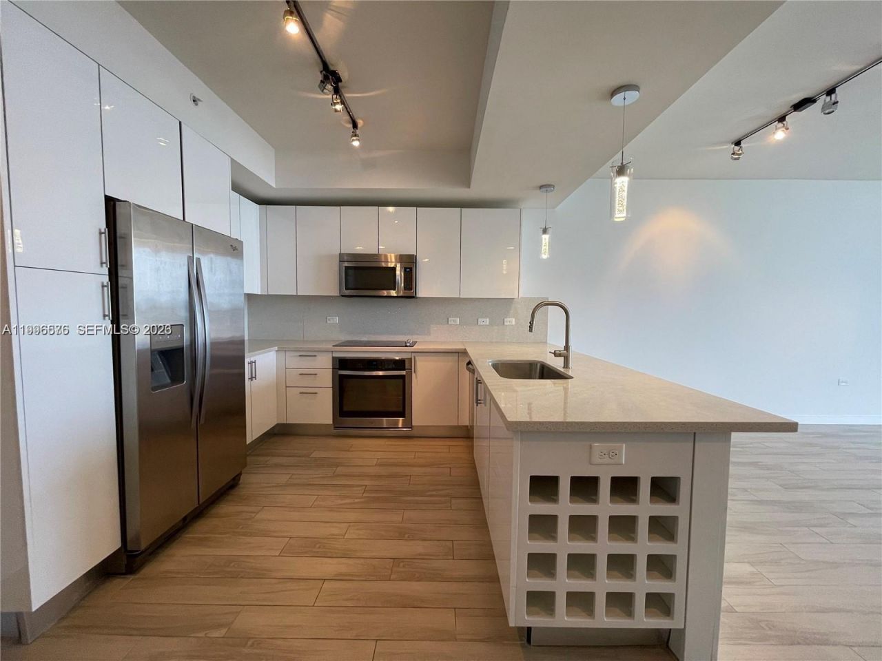 999 SW 1st Ave, Unit 2109, Miami, FL 33130 Photo