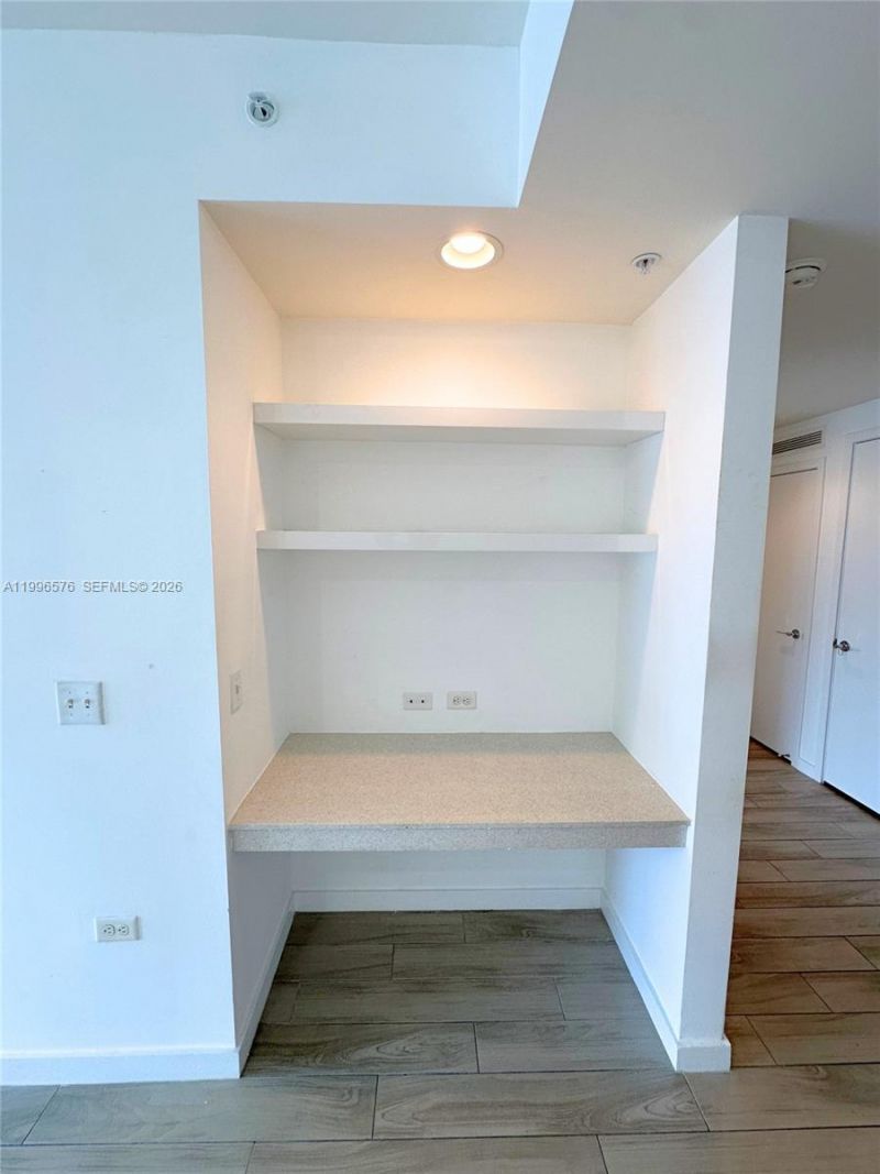 999 SW 1st Ave, Unit 2109, Miami, FL 33130 Photo