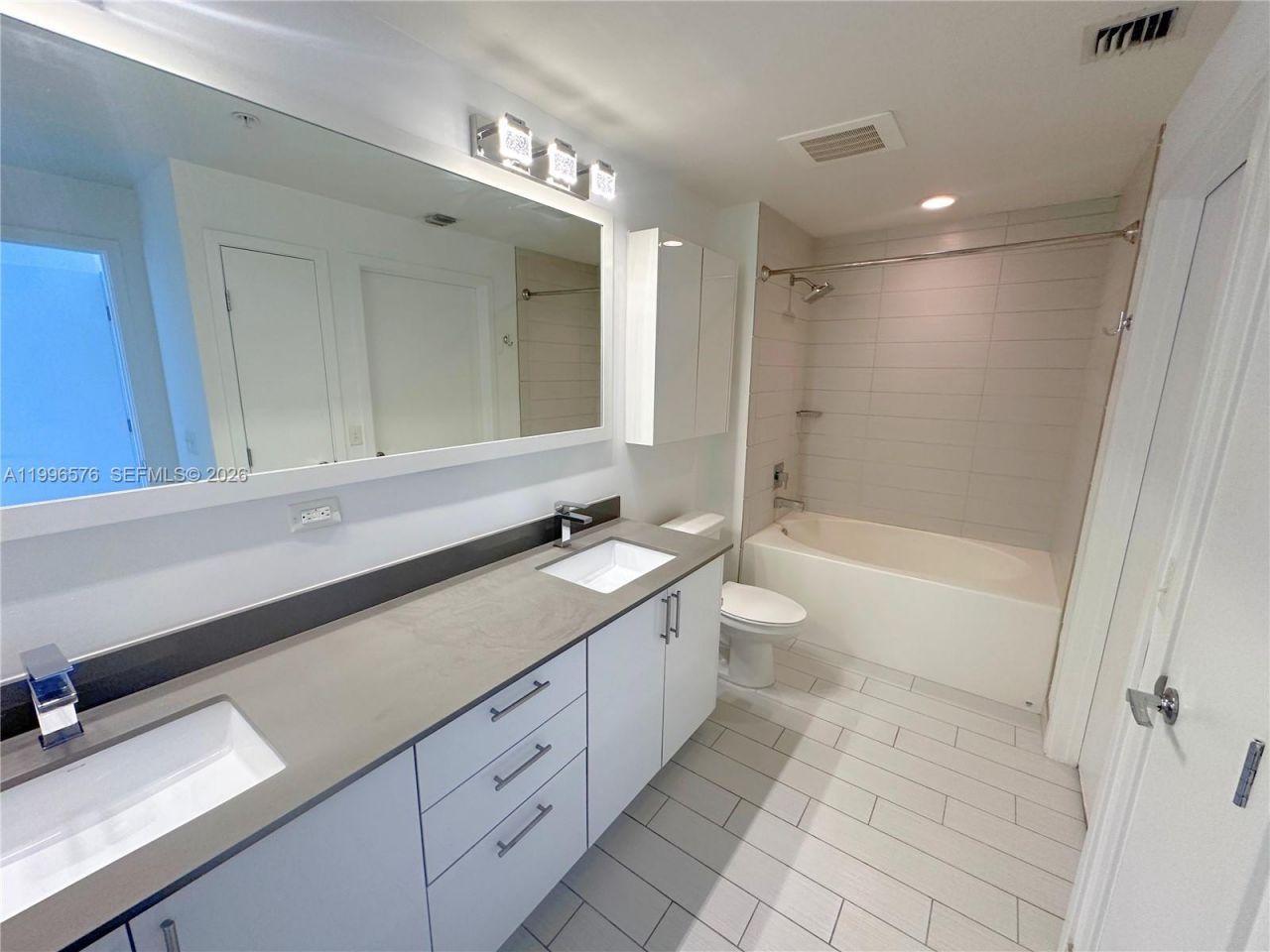 999 SW 1st Ave, Unit 2109, Miami, FL 33130 Photo