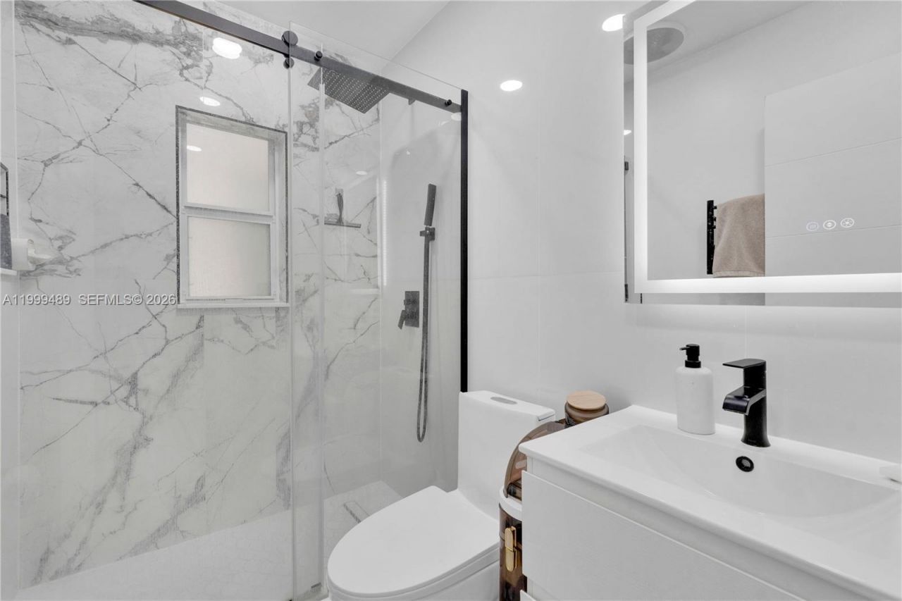 4310 SW 7th St, Miami, FL 33134 Photo