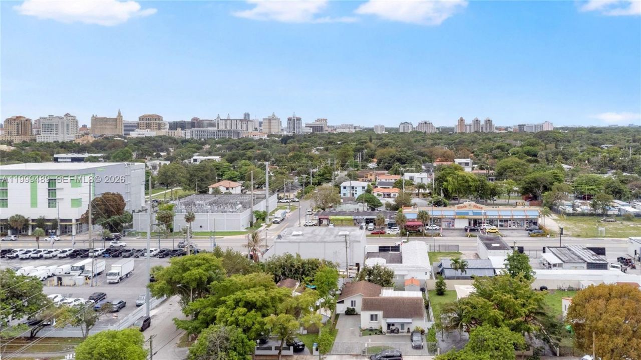 4310 SW 7th St, Miami, FL 33134 Photo