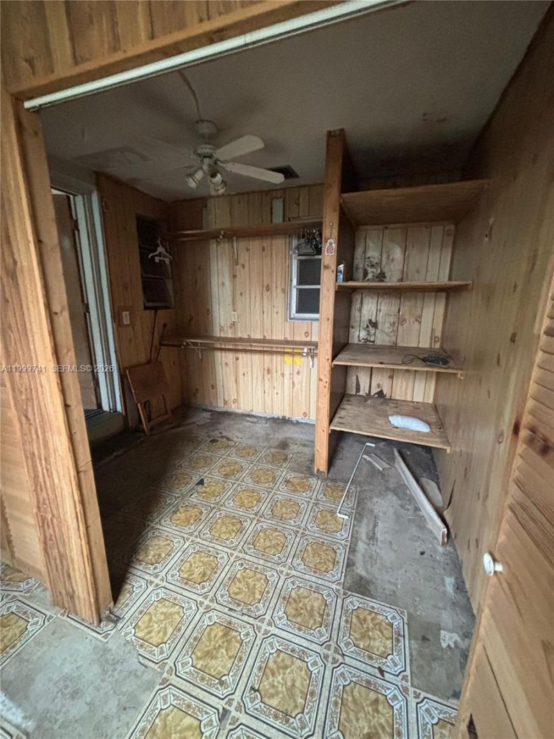 1733 NW 40th St, Miami, FL 33142 Photo