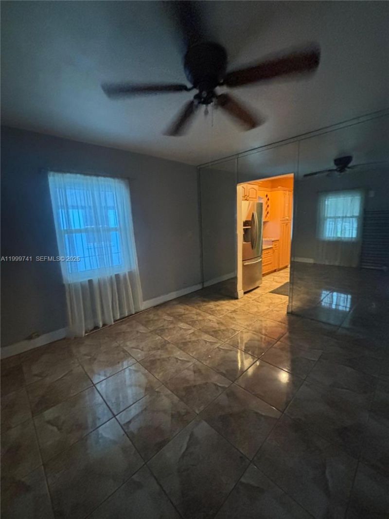 1733 NW 40th St, Miami, FL 33142 Photo