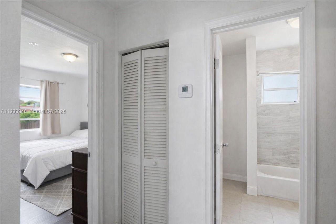 3645 SW 25th Ter, Miami, FL 33133 Photo