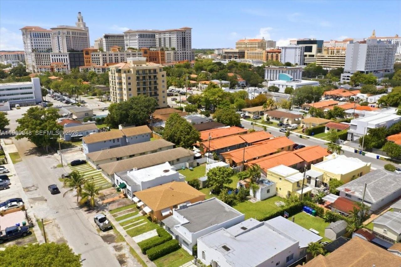 3645 SW 25th Ter, Miami, FL 33133 Photo