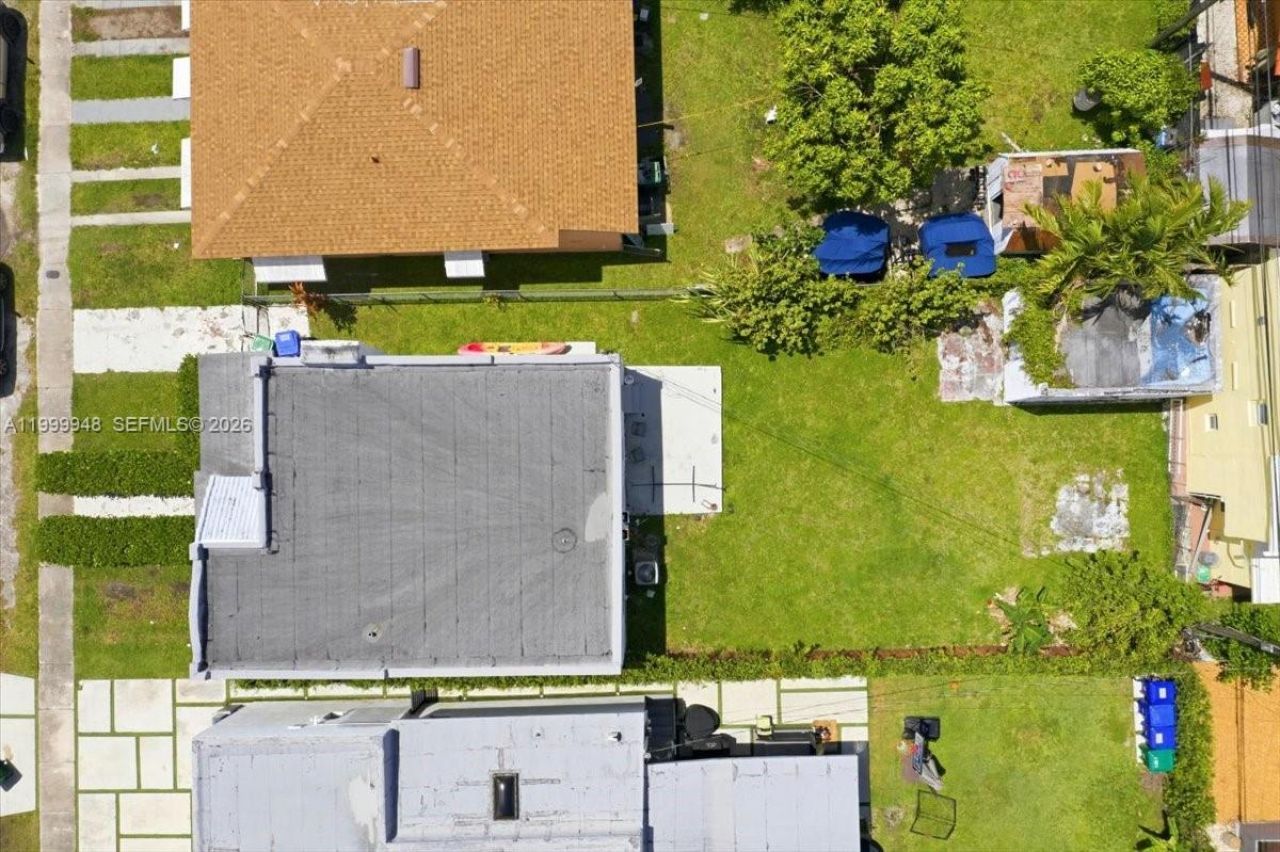 3645 SW 25th Ter, Miami, FL 33133 Photo