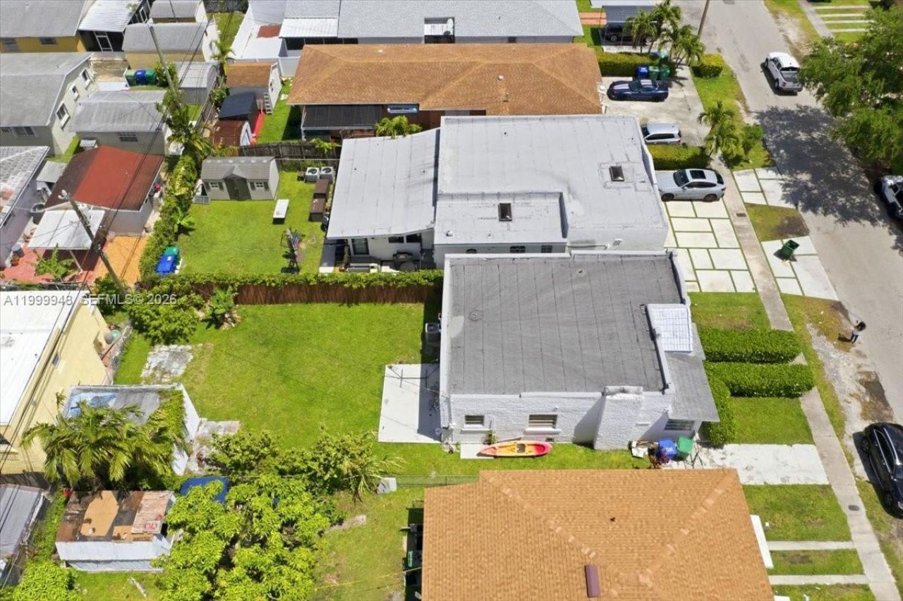 3645 SW 25th Ter, Miami, FL 33133 Photo