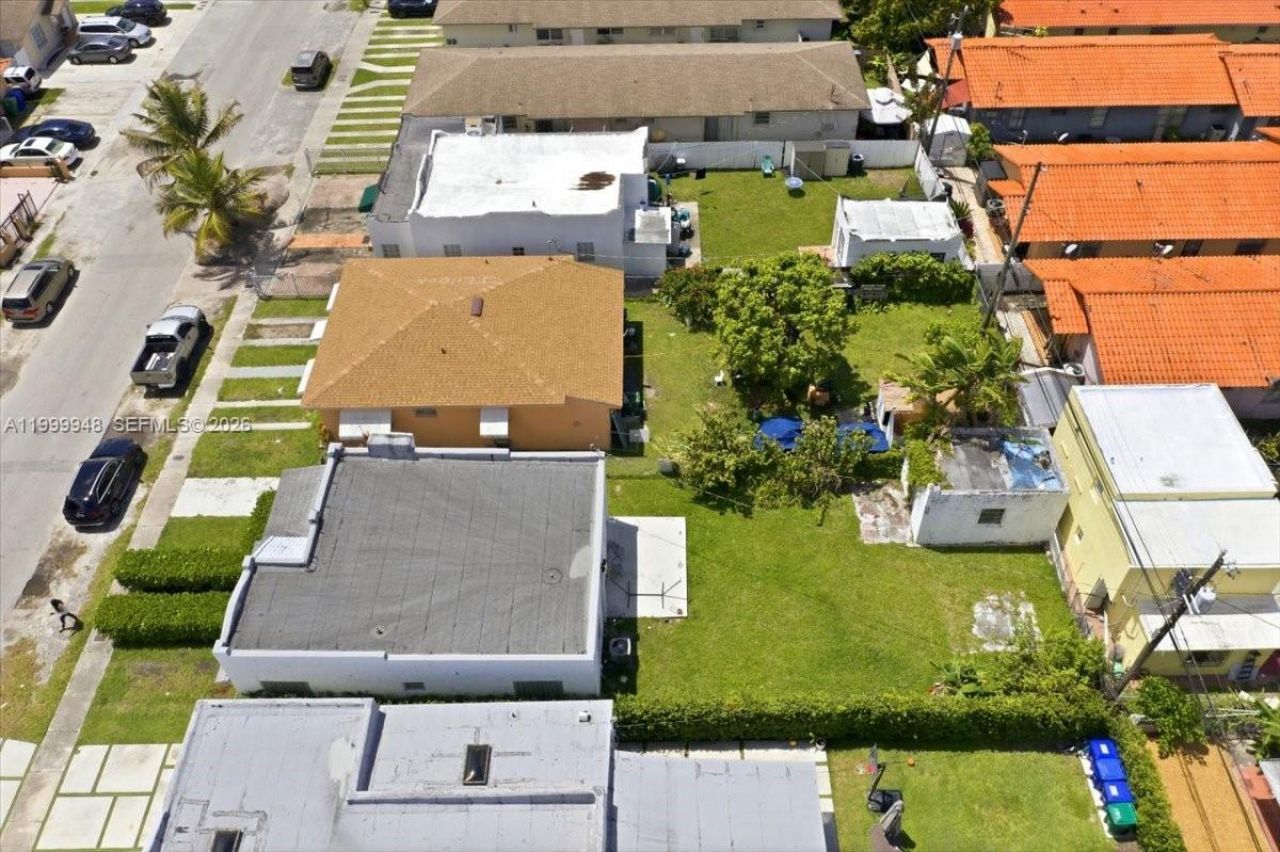 3645 SW 25th Ter, Miami, FL 33133 Photo