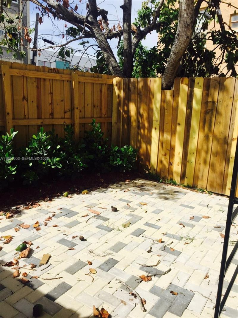 500 SW 9th Ave, Unit 9, Miami, FL 33130 Photo