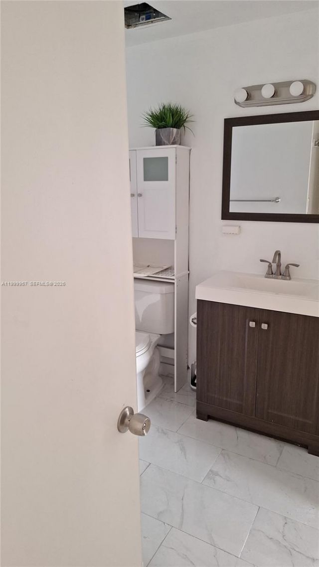 2831 Pierce St, Unit 106, Hollywood, FL 33020 Photo