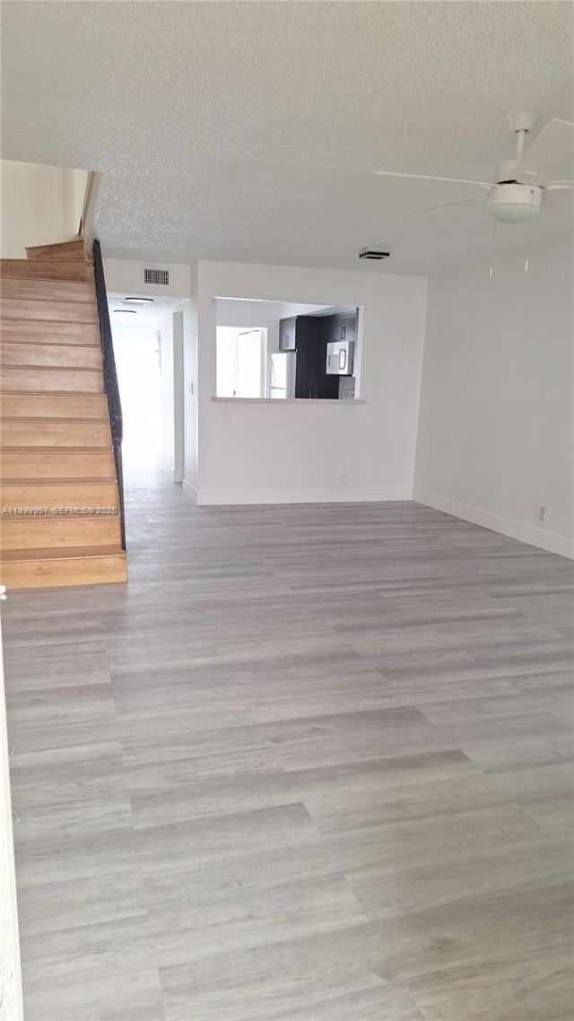 2831 Pierce St, Unit 106, Hollywood, FL 33020 Photo