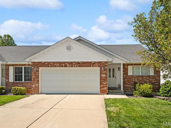 105 Megan Court , Valmeyer, IL 62295