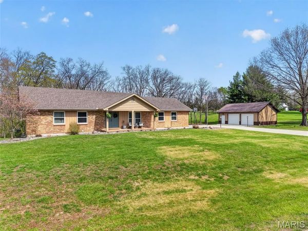 4 Palomino Court, Wentzville, MO 63385