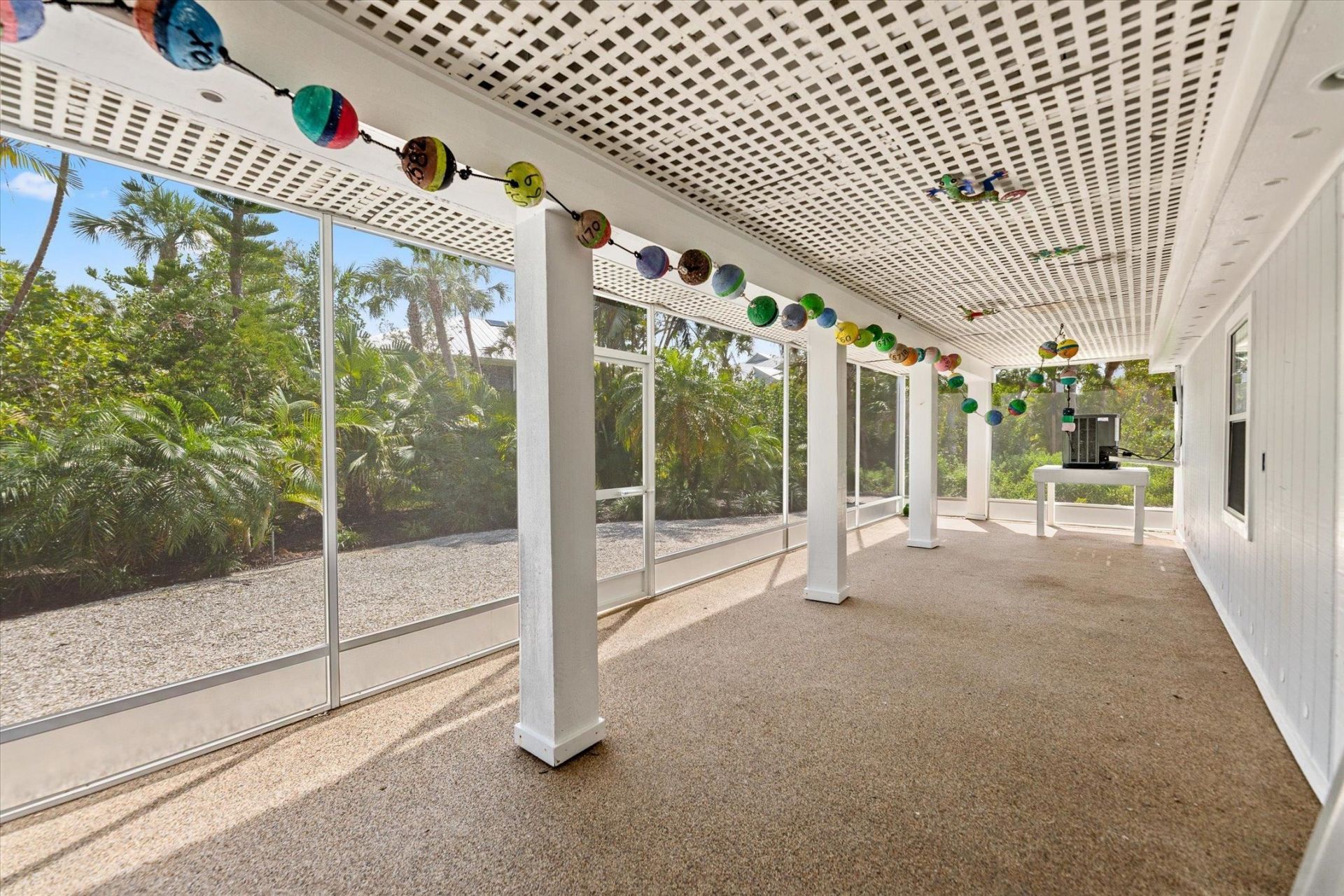 5304 Ladyfinger Lake Rd, Sanibel, FL 33957 Photo